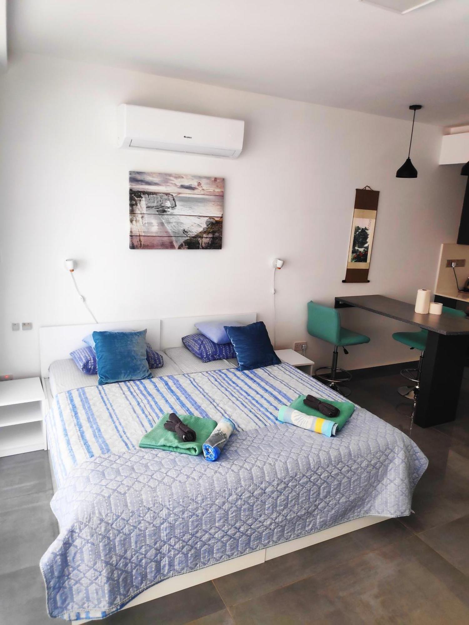 Relax&Dream Apartment Long Beach Agios Georgios  エクステリア 写真